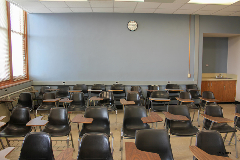 Photo of classroom 105 MacLean Hall