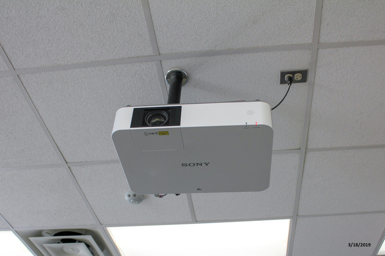 Photo of projector classroom 105 MacLean Hall