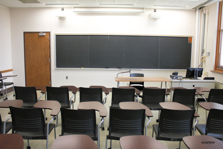 Photo of classroom 205 MacLean Hall