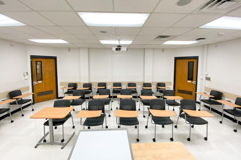 image of classroom 476 Phillips Hall