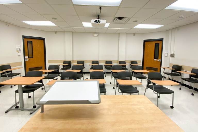 image of classroom 464 Phillips Hall