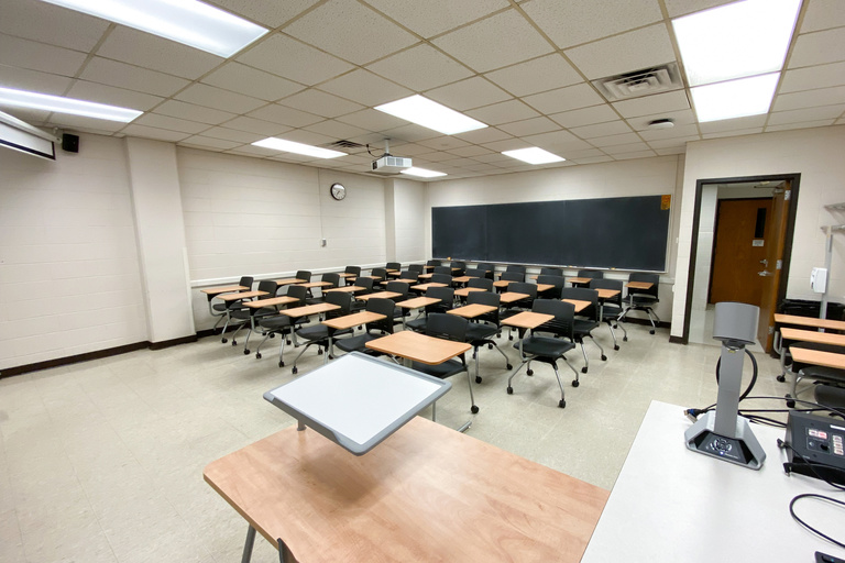 image of classroom 168 Van Allen Hall