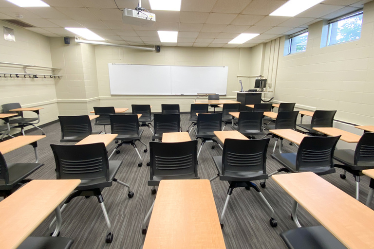 image of classroom 53 Van Allen Hall