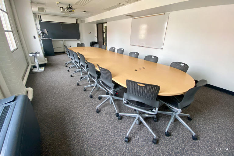 image of seminar classroom 2058 Main Library