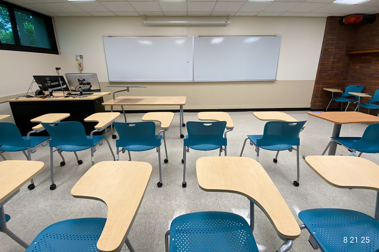 image of classroom 2 English Philosophy Building