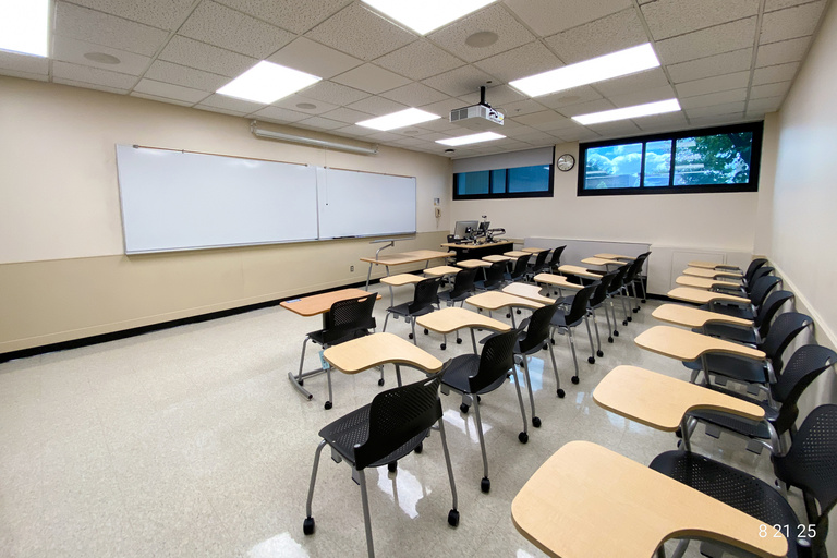 image of classroom 3 English Philosophy Building