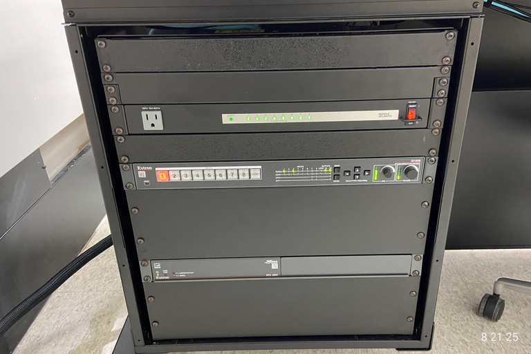 image of classroom 4 English Philosophy Building