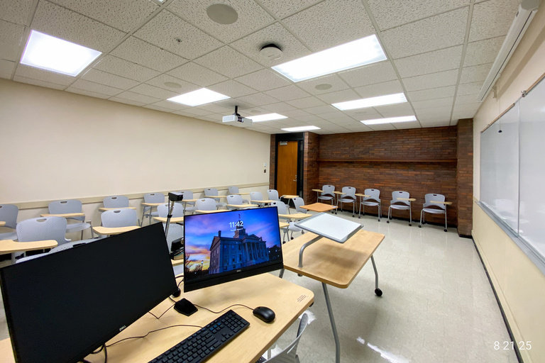 image of classroom 4 English Philosophy Building