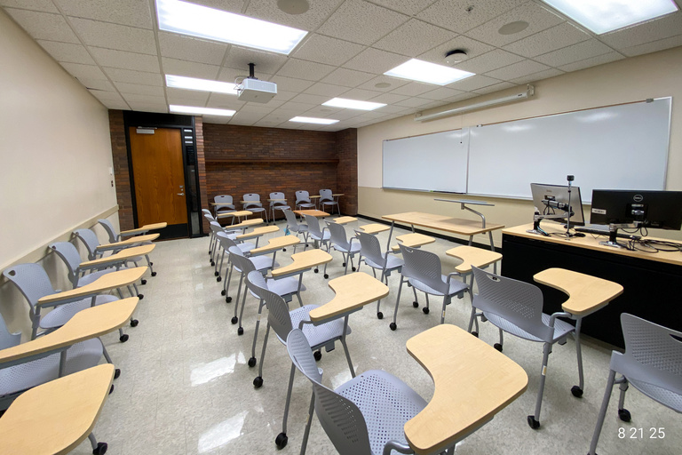 image of classroom 4 English Philosophy Building