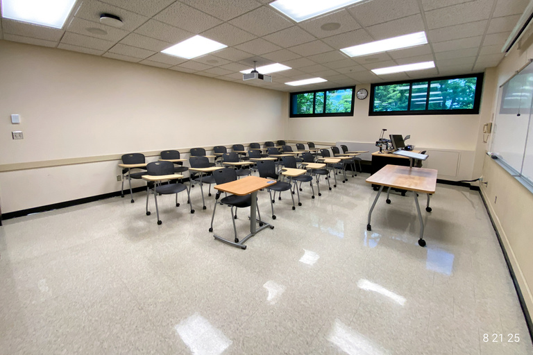 image of classroom 6 English Philosophy Building