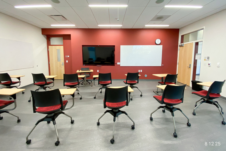 image of classroom 254 College of Pharmacy Building