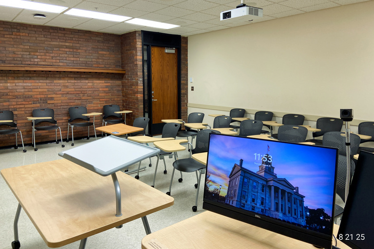 image of classroom 14 English Philosophy Building