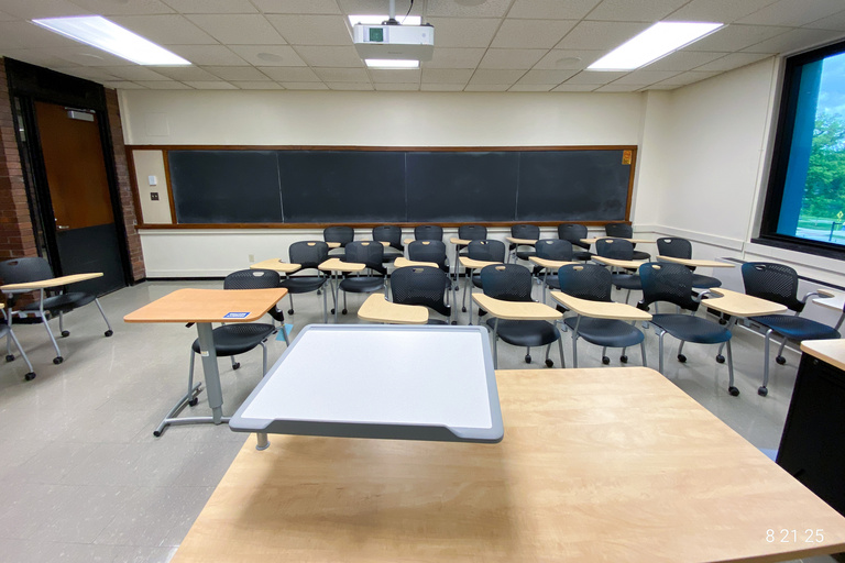 image of classroom 202 English Philosophy Building