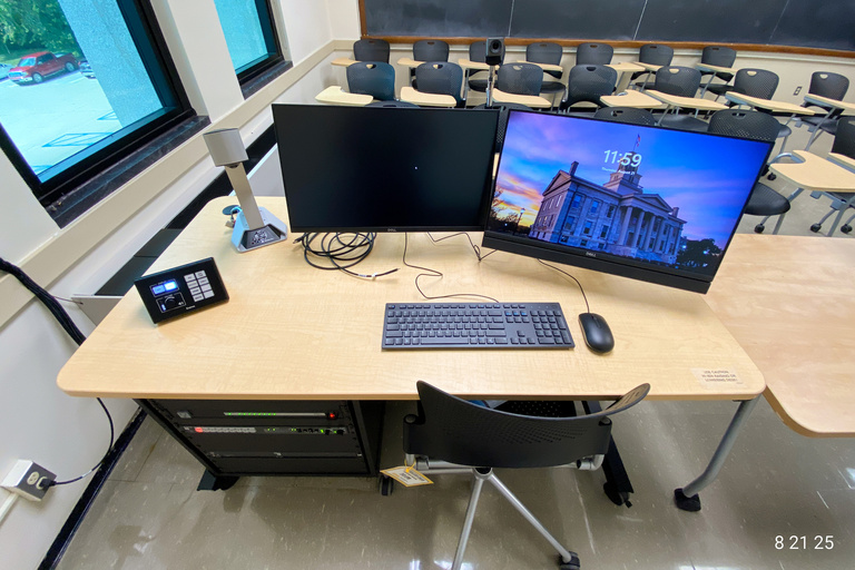 image of classroom 213 English Philosophy Building