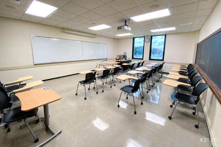 image of classroom 213 English Philosophy Building