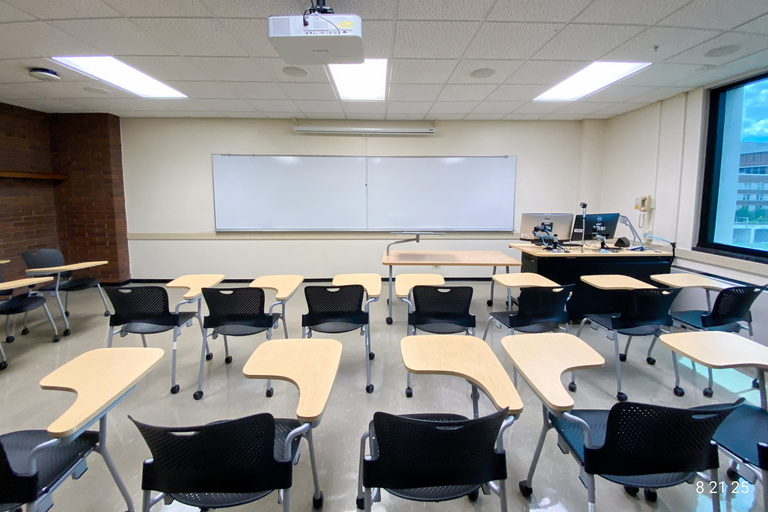 image of classroom 213 English Philosophy Building