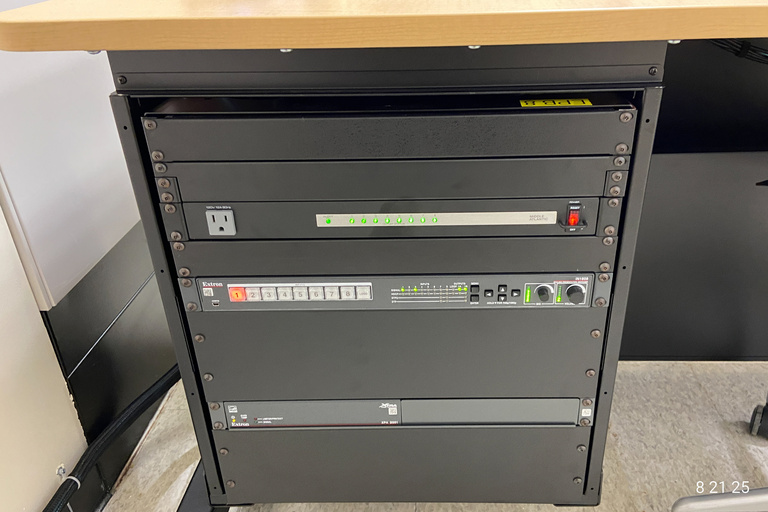 image of classroom 8 English Philosophy Building