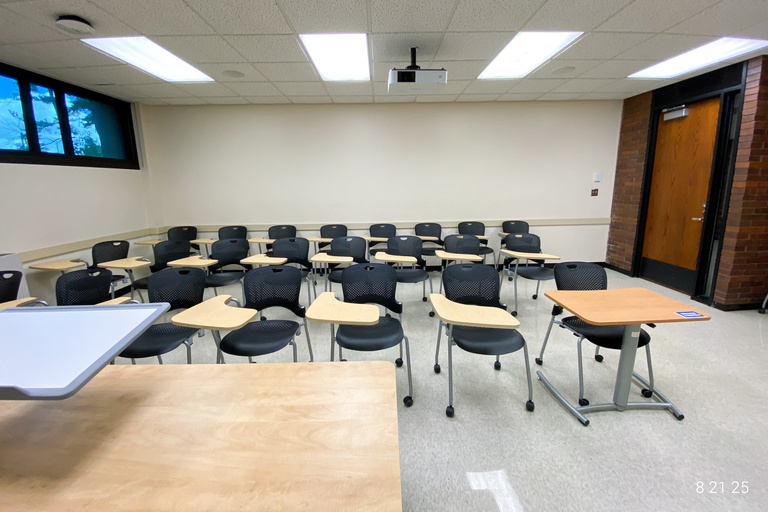 image of classroom 8 English Philosophy Building