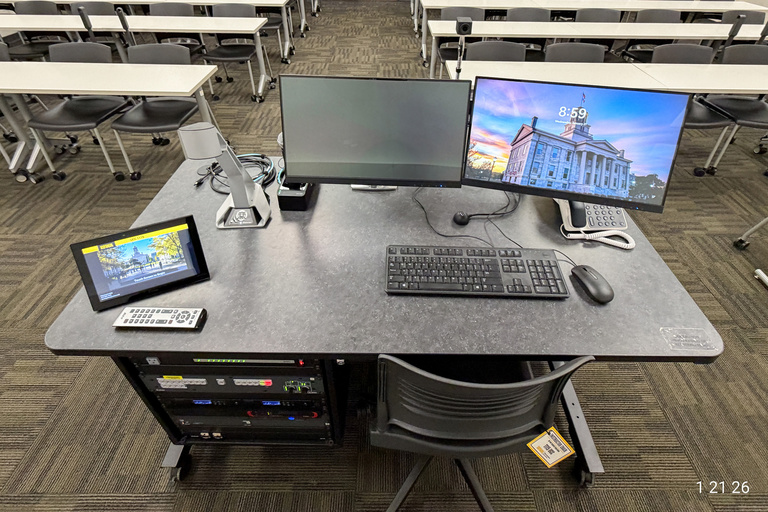 image of classroom 1115 University Capitol Centre