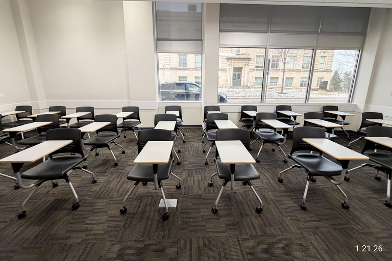 image of classroom 1117 University Capitol Centre