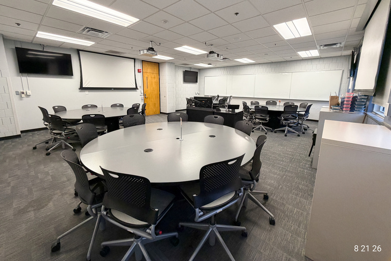 image of classroom 154 Biology Building