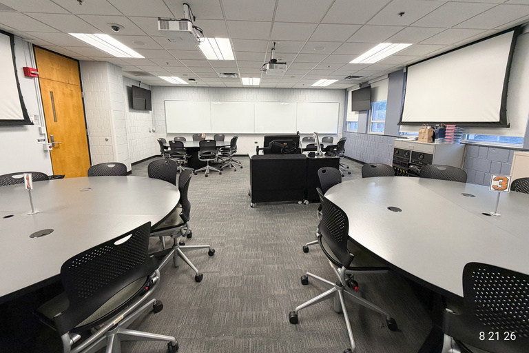 image of classroom 154 Biology Building