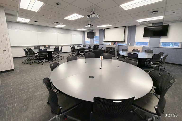 image of classroom 154 Biology Building