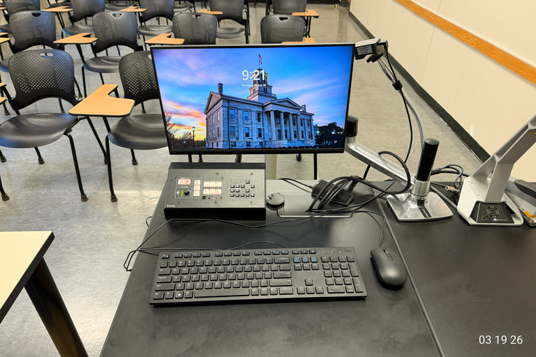 image of classroom E203 Chemistry Building