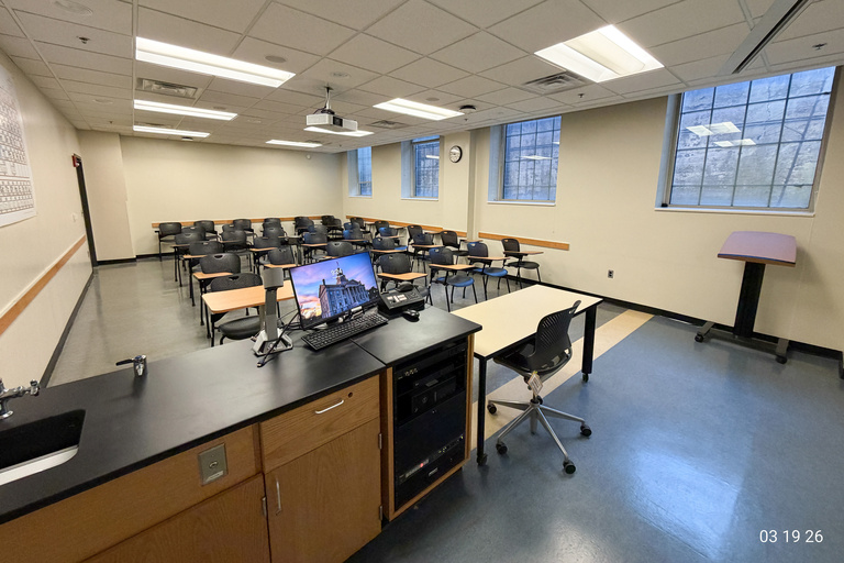 image of classroom E215 Chemistry Building
