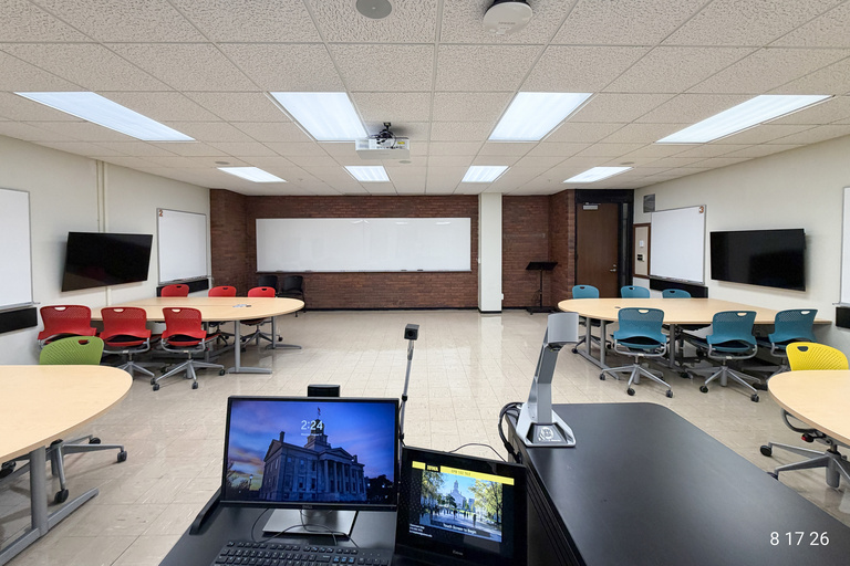 image of classroom 102 English Philosophy Building