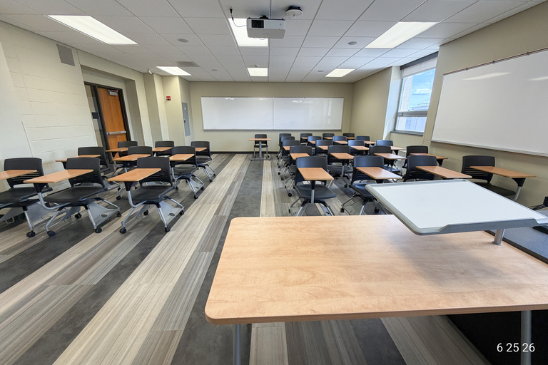 image of classroom 470 Van Allen Hall