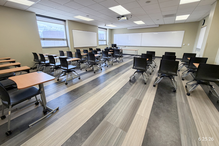 image of classroom 470 Van Allen Hall
