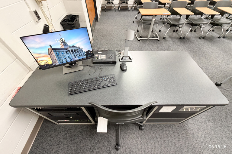image of classroom 25 Phillips Hall