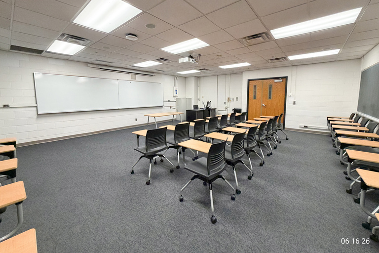 image of classroom 25 Phillips Hall