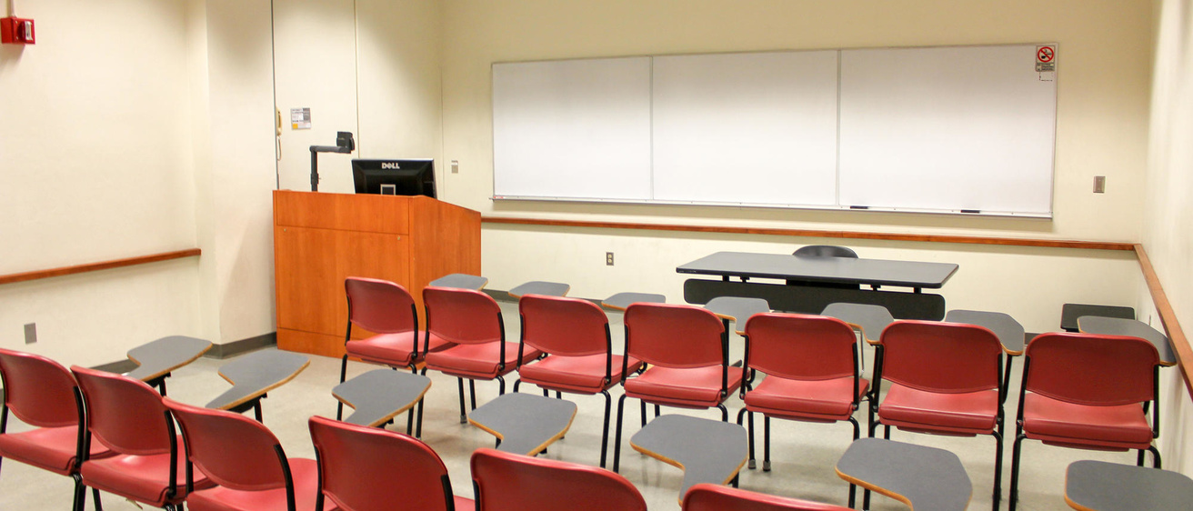 Photo of classroom 2133 Seamans Center