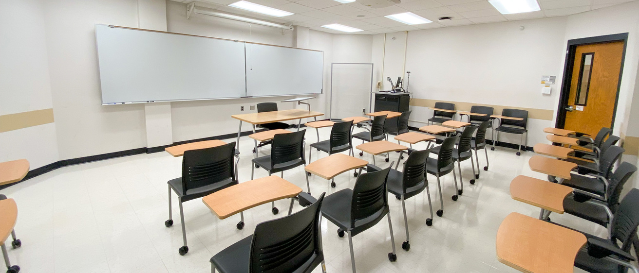 image of classroom 472 Phillips Hall