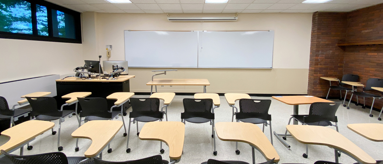 image of classroom 14 English Philosophy Building